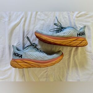 Hoka Clifton 8